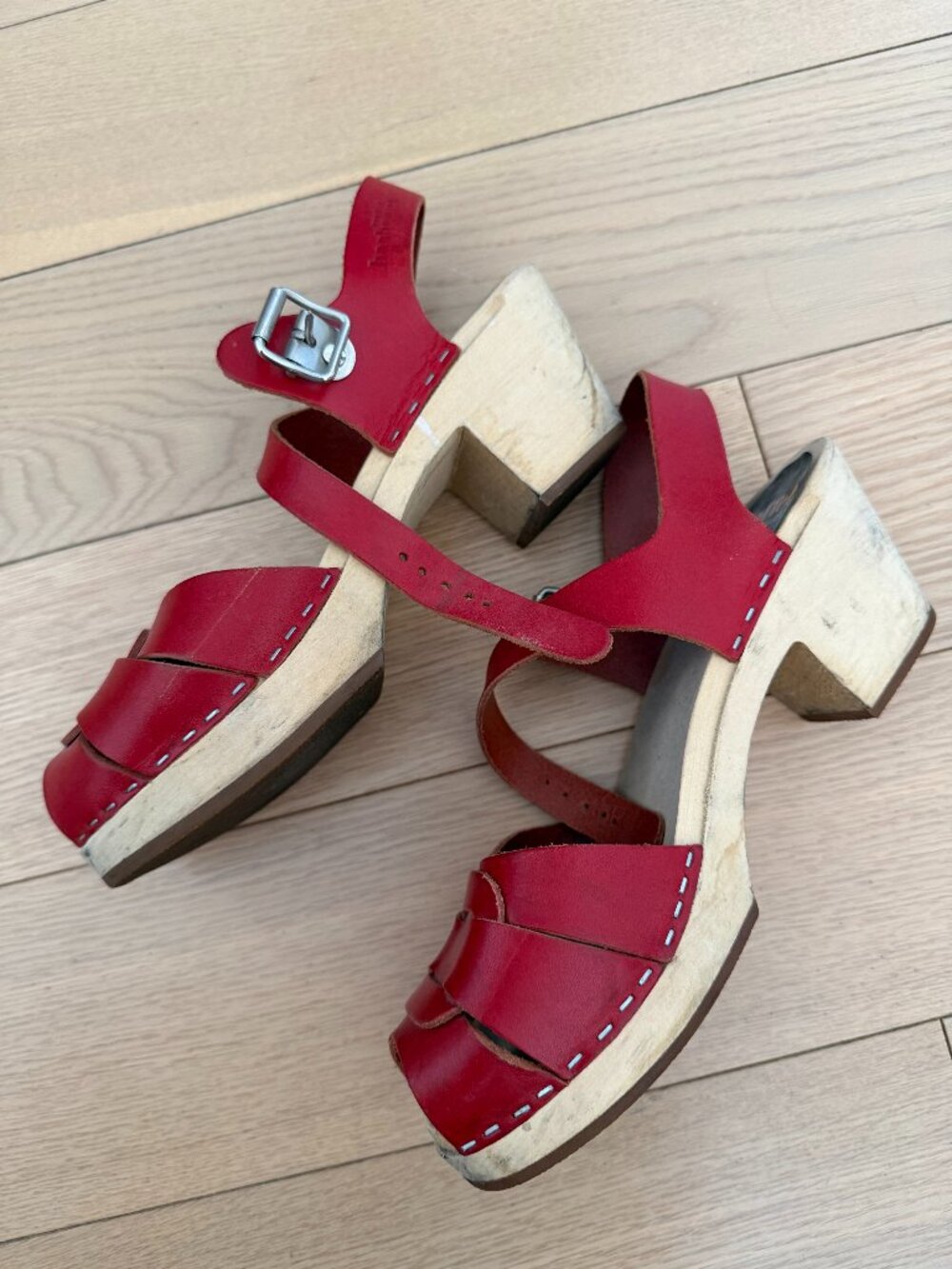 Swedish Hasbeens Peep Toe Low Red Leather Wooden Clog Sandals EU 39